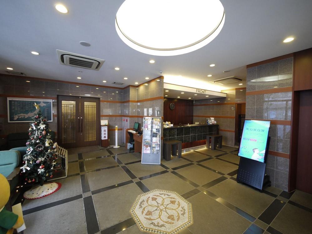 Hotel Route-Inn Oita Ekimae Екстер'єр фото