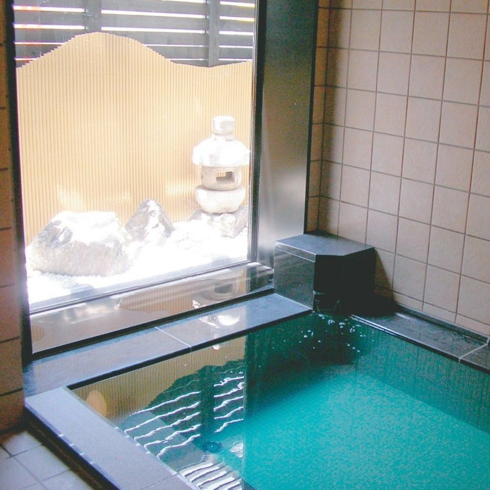 Hotel Route-Inn Oita Ekimae Екстер'єр фото