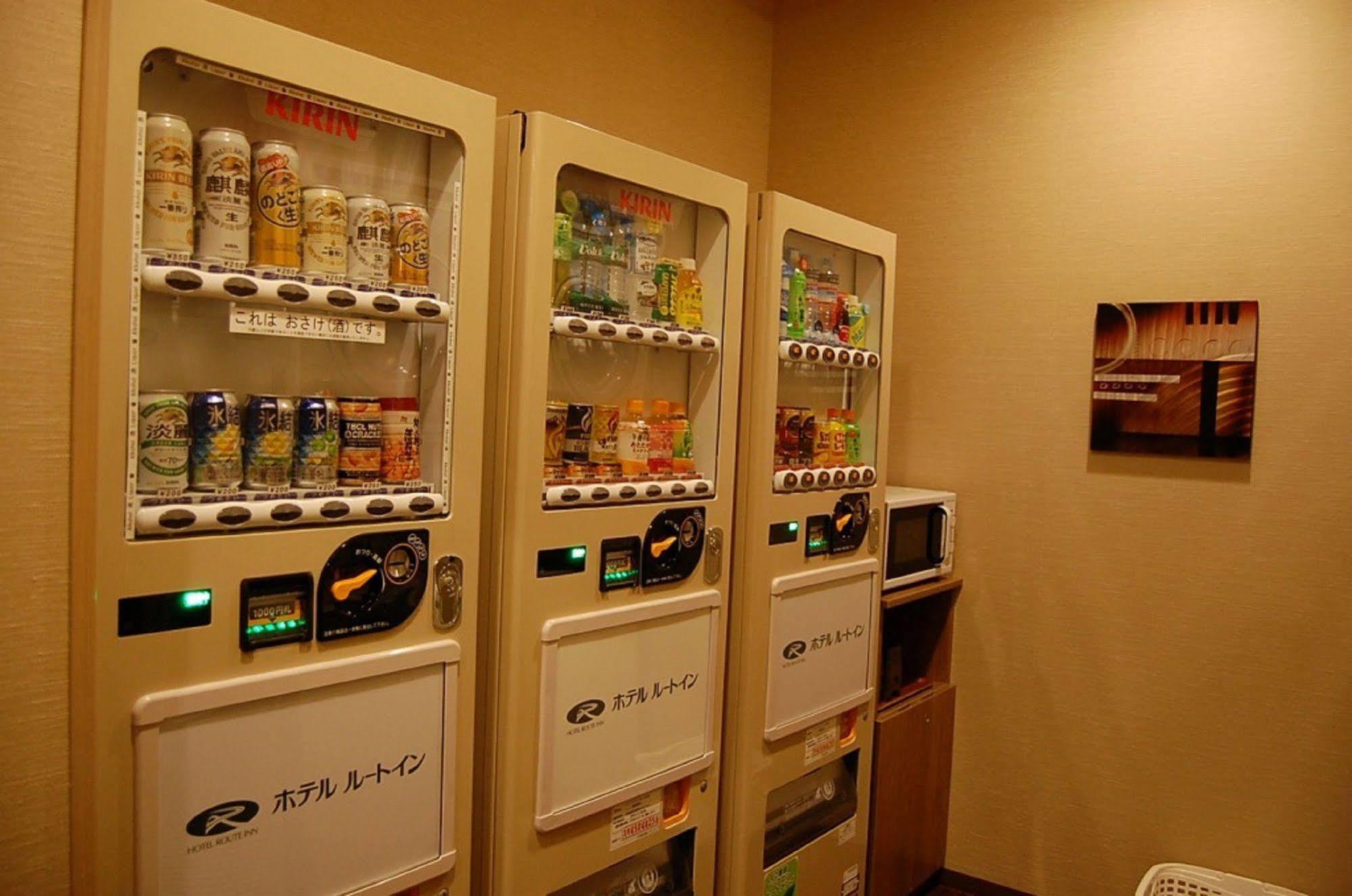 Hotel Route-Inn Oita Ekimae Екстер'єр фото